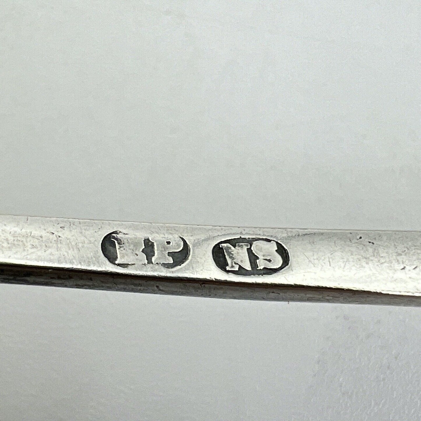 Cuchiaino da the in Argento silver plate inglese Re Giorgio VI Regina Elisabetta Categoria Arte e antiquariato:Argento:Oggetti da tavola e cucina:Posate