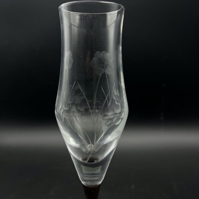 Flute in vetro per champagne bicchiere a calice epoca anni 70 inciso base ambra Categoria  Vetri e Cristalli