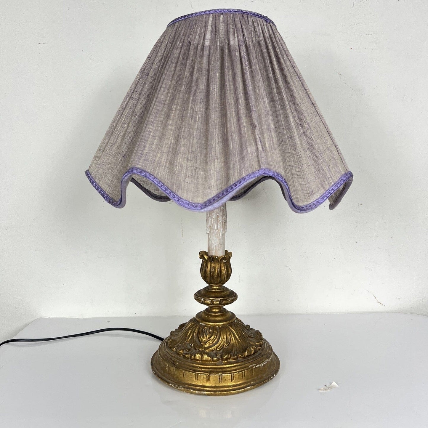 Lampada antica da tavolo in legno dorato oro Lume Candeliere in stile '800 Categoria Lampade Appliques