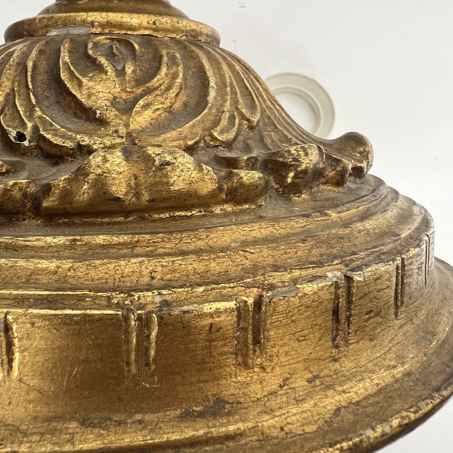 Lampada antica da tavolo in legno dorato oro Lume Candeliere in stile '800 Categoria Lampade Appliques