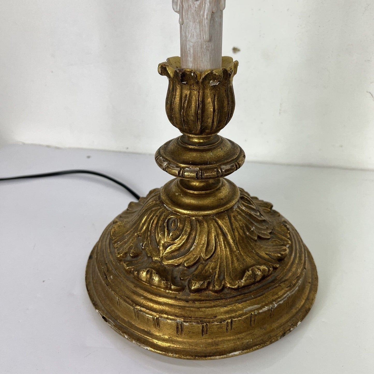 Lampada antica da tavolo in legno dorato oro Lume Candeliere in stile '800 Categoria Lampade Appliques