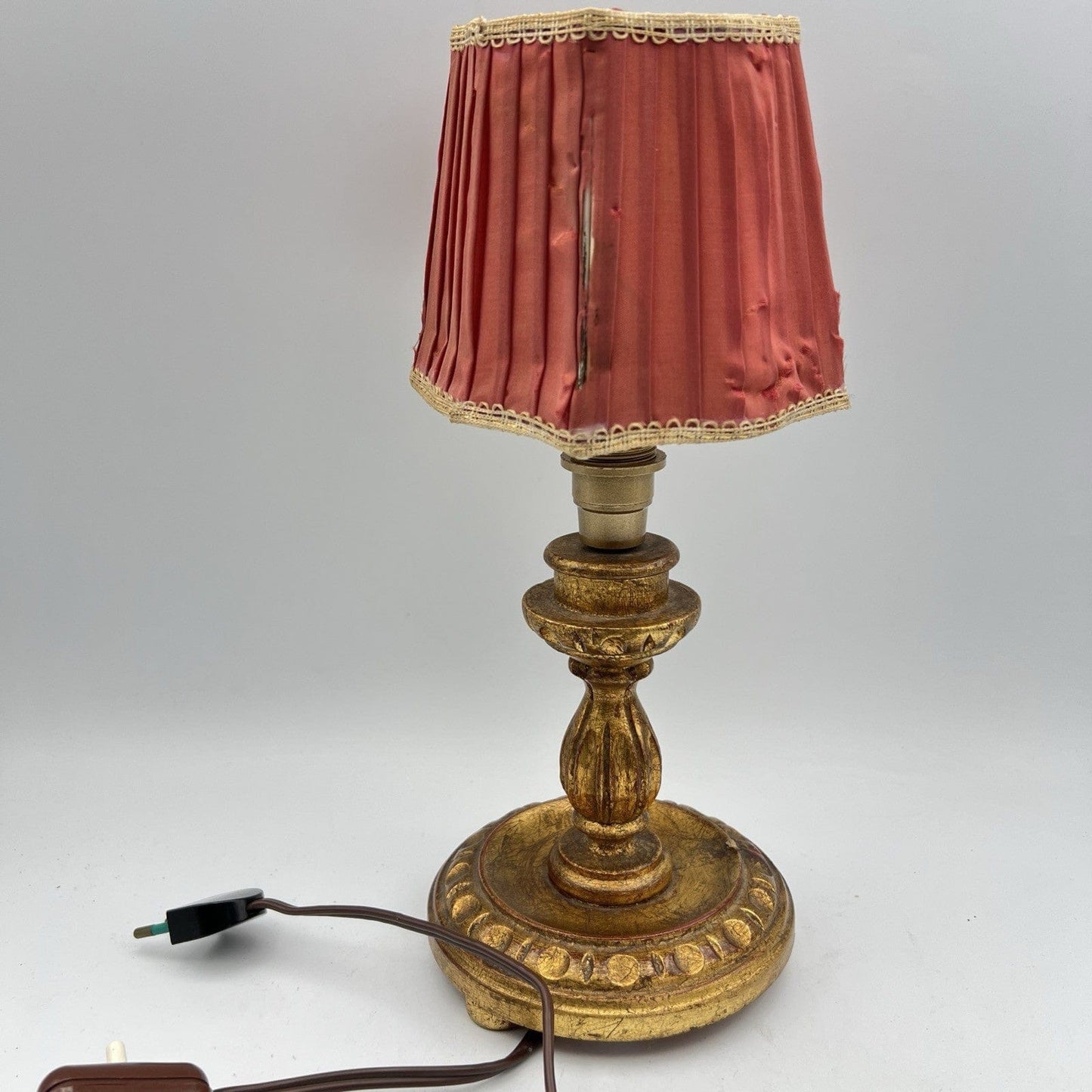 Lampada antica da tavolo vintage Abatjour foglia oro Lume in legno con paralume Categoria Lampade Appliques