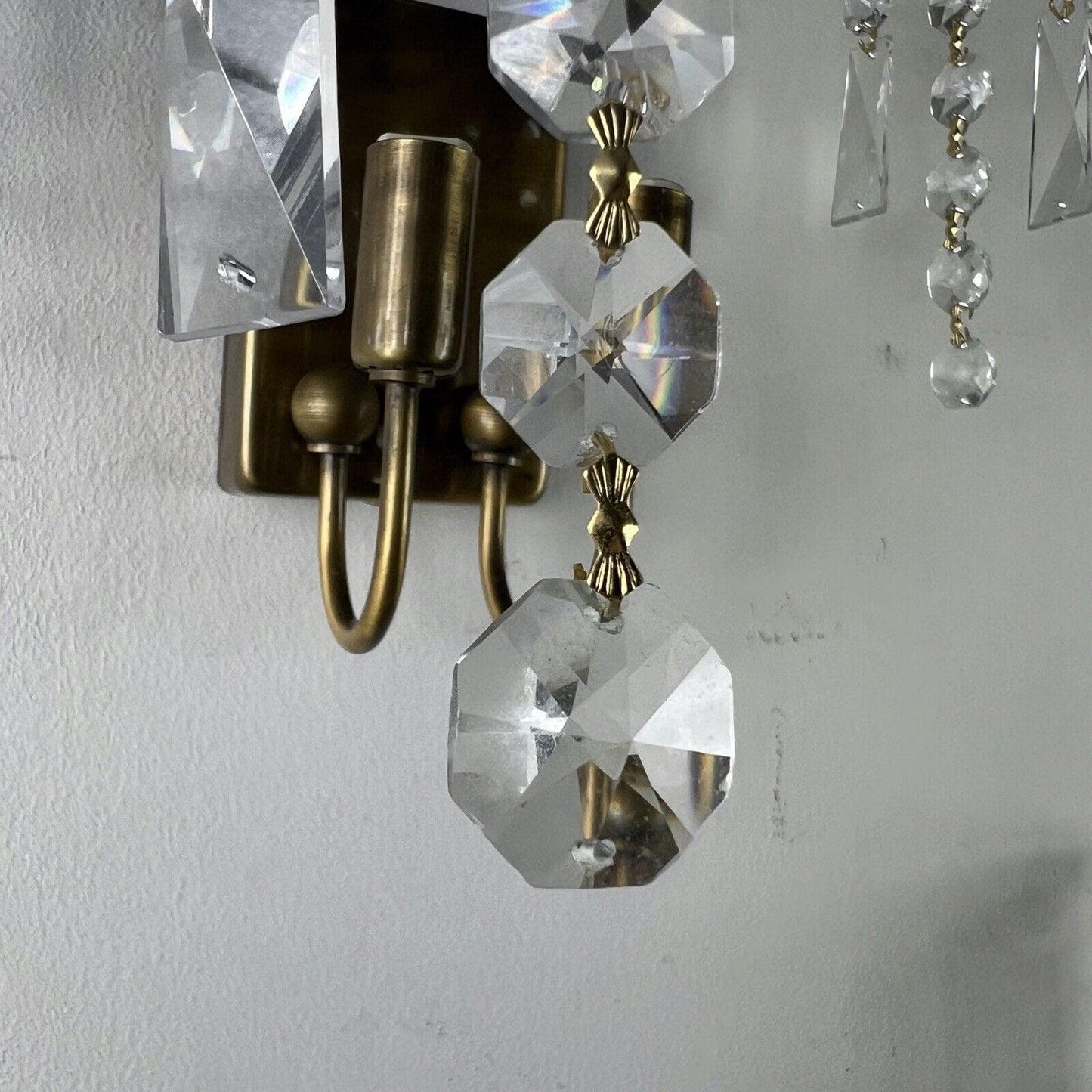 Lampada da parete retro applique metallo finitura ottone e strass in cristallo Categoria Lampade Appliques