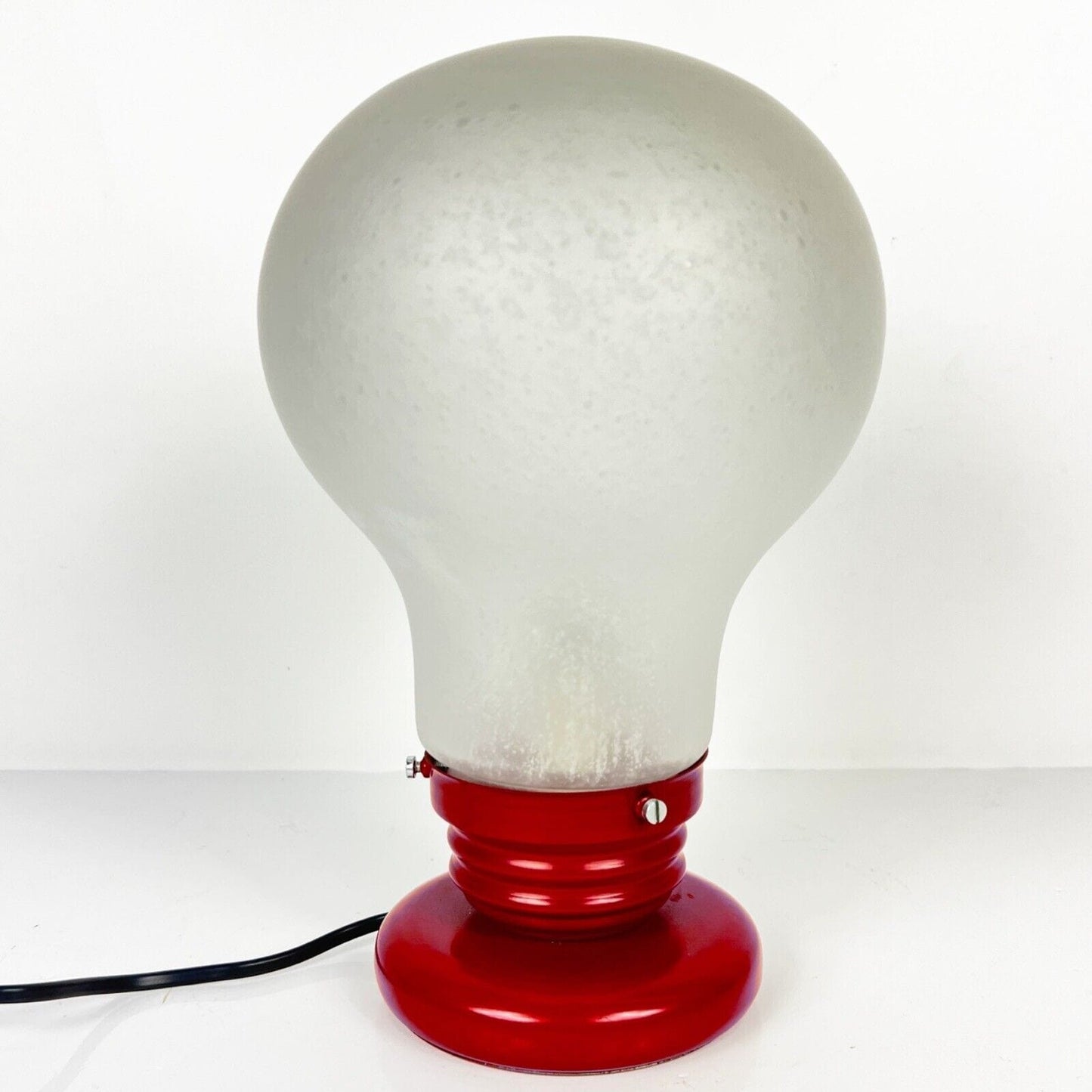Lampada da tavolo di design a forma di lampadina anni 90 modernariato base rossa Categoria Lampade Appliques