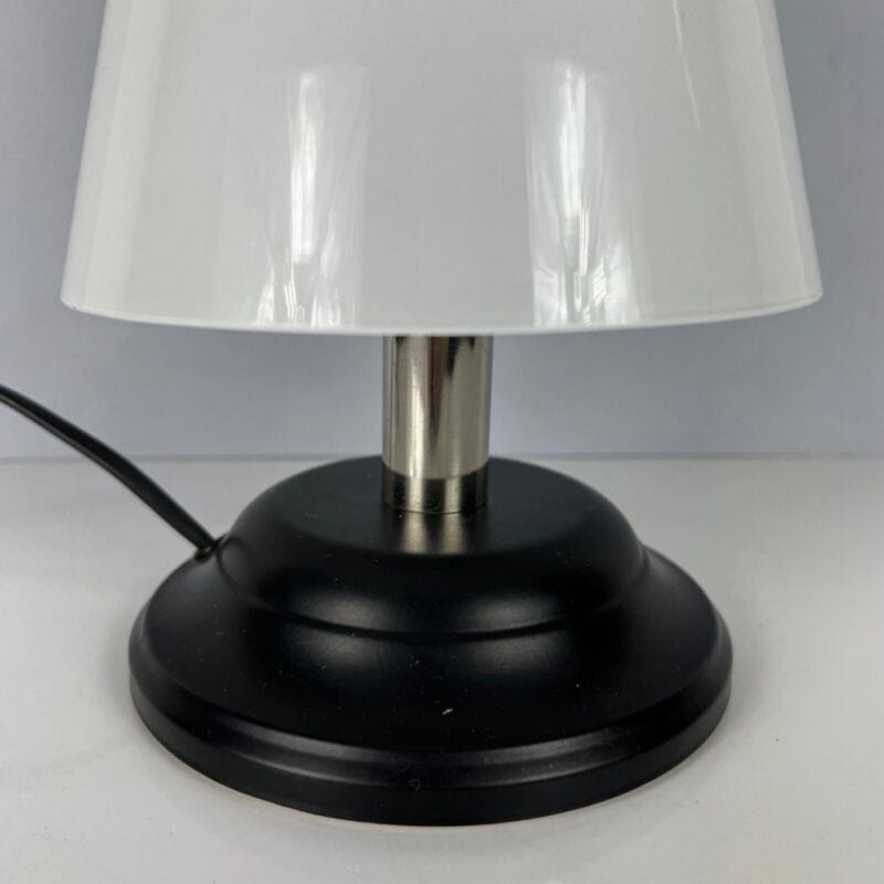 Lampada da tavolo in vetro lattimo bianco fungo vintage anni 90 abatjour design Categoria Lampade Appliques