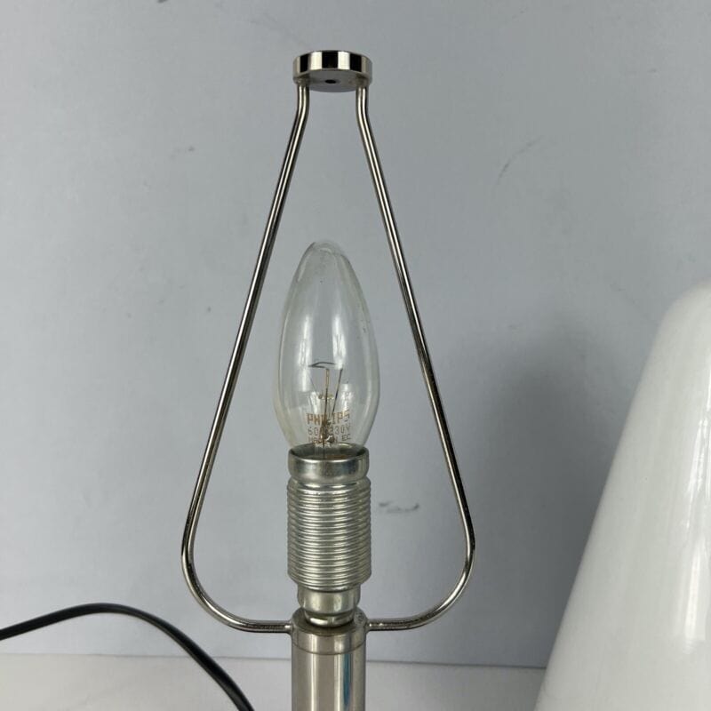 Lampada da tavolo in vetro lattimo bianco fungo vintage anni 90 abatjour design Categoria Lampade Appliques