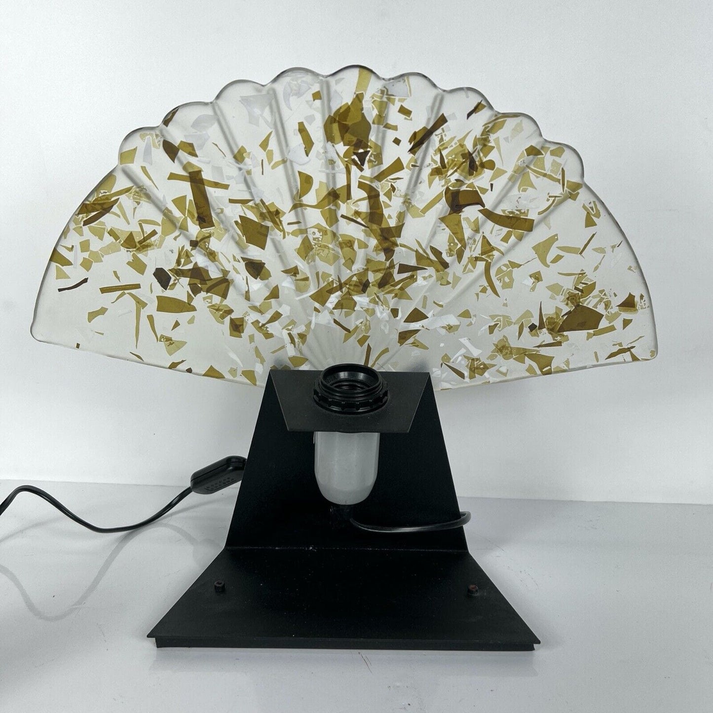 Lampada da tavolo Vintage in vetro a ventaglio modernariato lume anni 80 Categoria Lampade Appliques