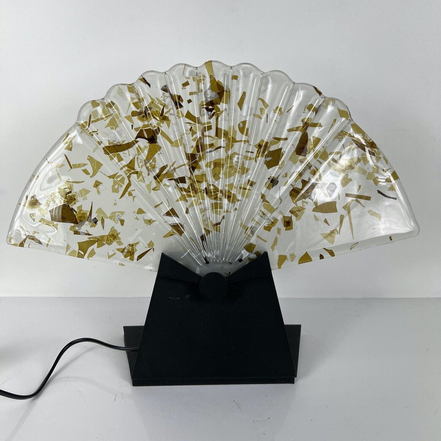 Lampada da tavolo Vintage in vetro a ventaglio modernariato lume anni 80 Categoria Lampade Appliques