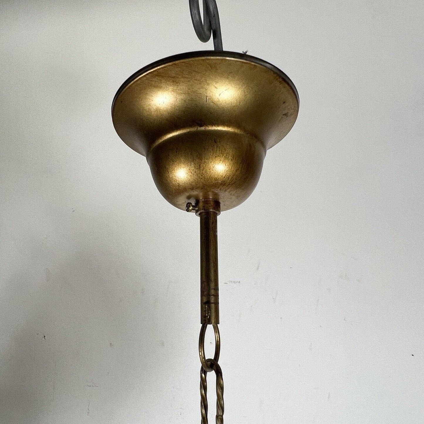 Lampadario vintage in legno e ferro oro stile rustico da taverna con candele Categoria Lampade Appliques