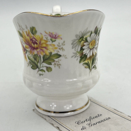 Lattiera Bricco latte in porcellana con mesi e fiori Flower of the month Queen's Categoria Servizio tazze - Tazze