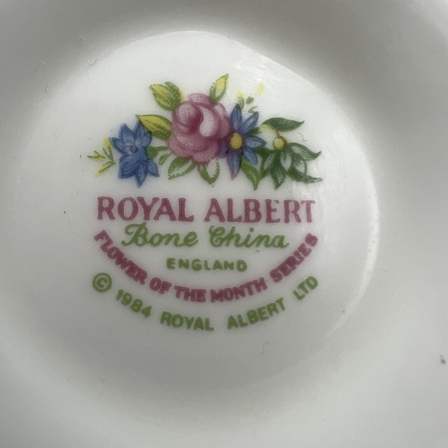 Lattiera in porcellana Royal Albert bricco latte per servizio da the con mesi Categoria Servizio tazze - Tazze