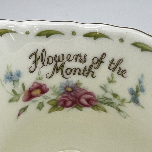 Lattiera in porcellana Royal Albert bricco per latte mesi Flower of the Month Categoria Servizio tazze - Tazze