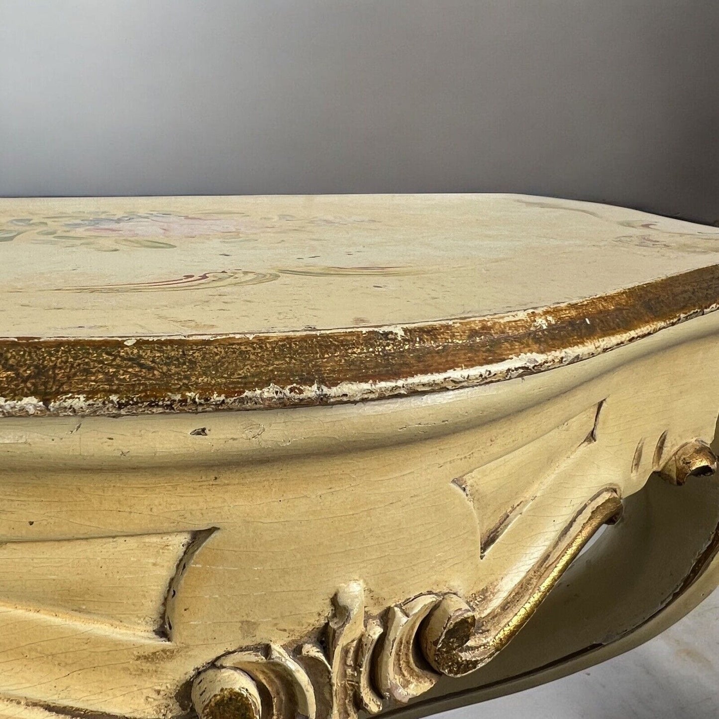 Mensola consolle antica in legno stile barocco con cassetto a goccia dipinta Categoria Mensole