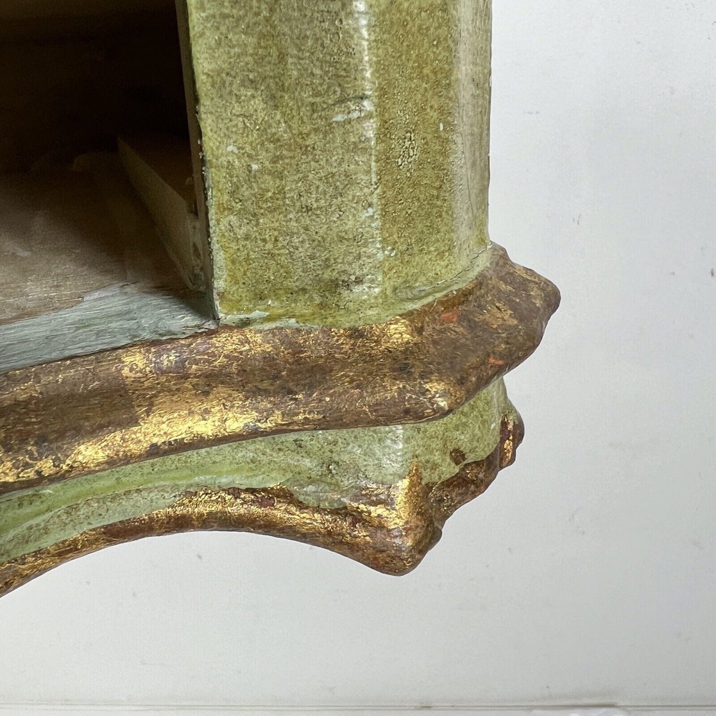 Mensola consolle antica veneziana in legno con cassetto laccata oro verde parete Categoria Mensole