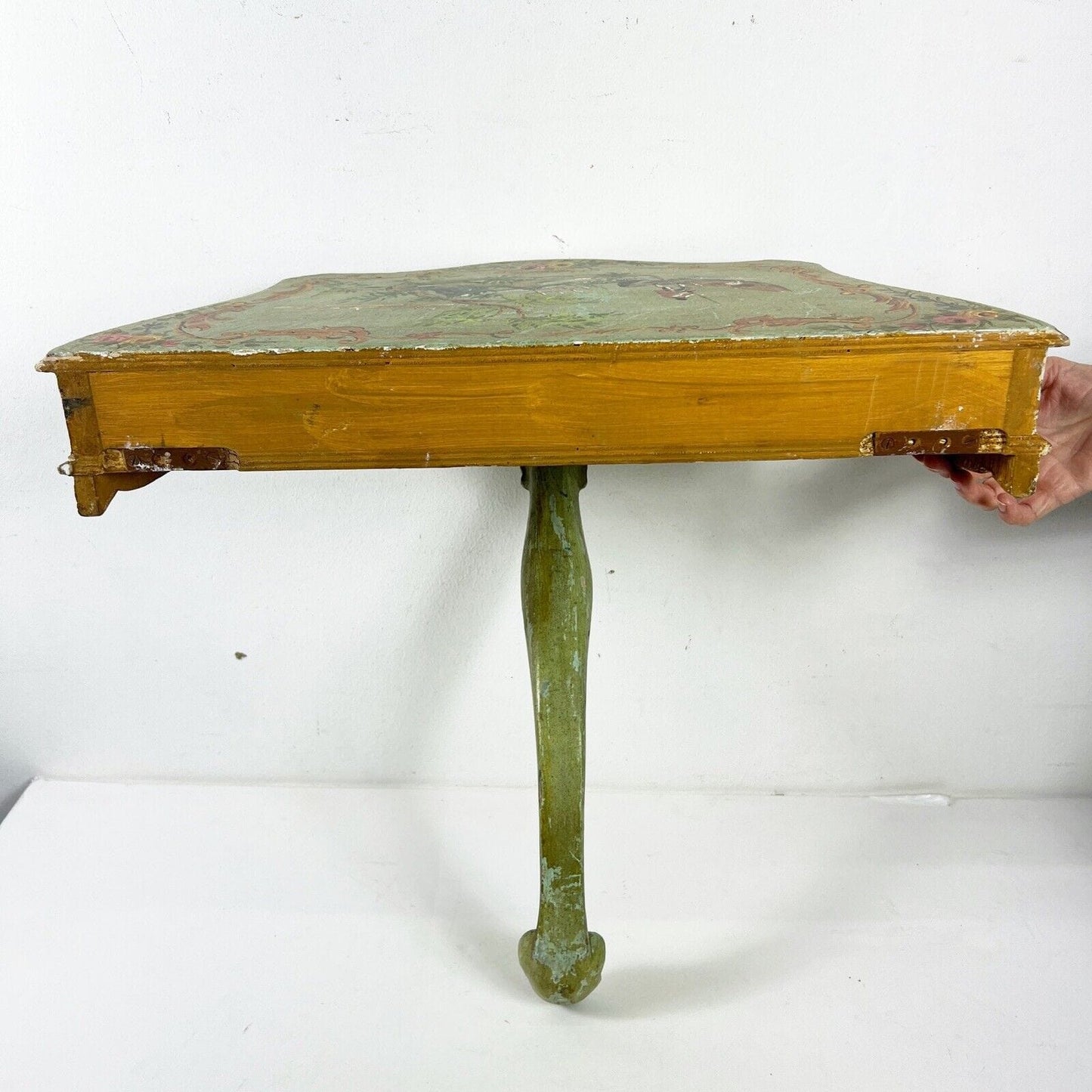 Mensola consolle antica veneziana in legno con cassetto laccata oro verde parete Categoria Mensole