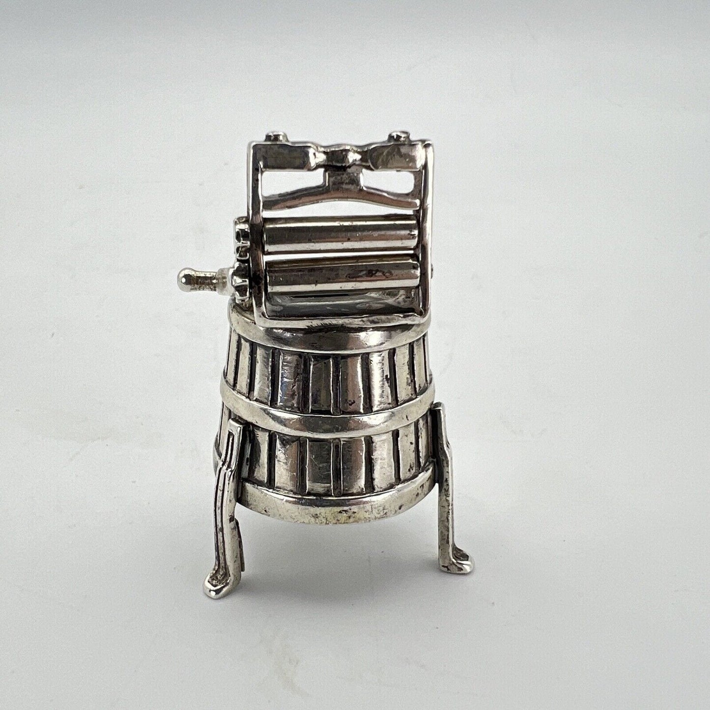 Microfusione in Argento Antico lavatoio 800 miniatura Vintage da collezione Categoria Sheffield & Argento