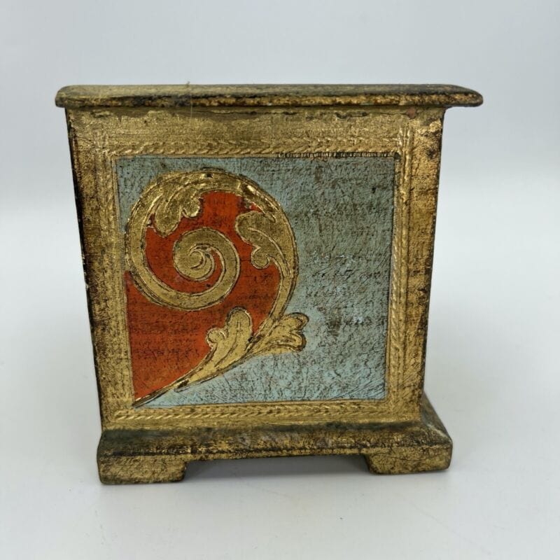 Mobile antico in miniatura comò stile fiorentino portagioie legno con cassetto Categoria  Giocattoli vintage