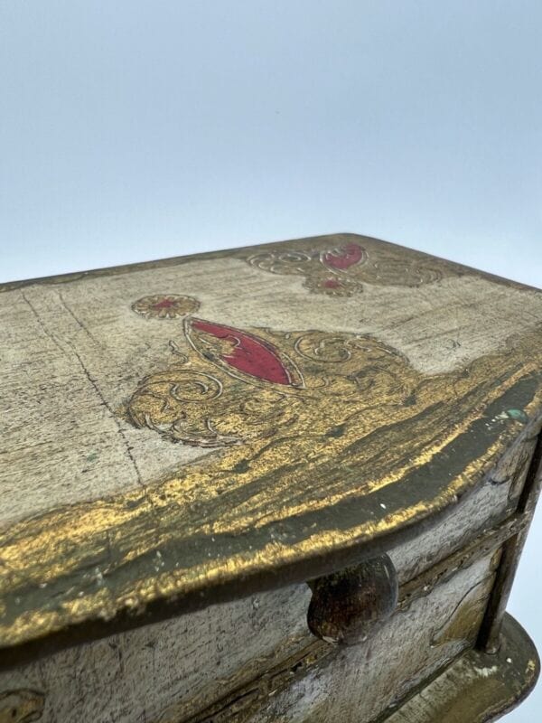 Mobile antico in miniatura comò stile veneziano portagioie legno con cassetto Categoria Giocattoli vintage