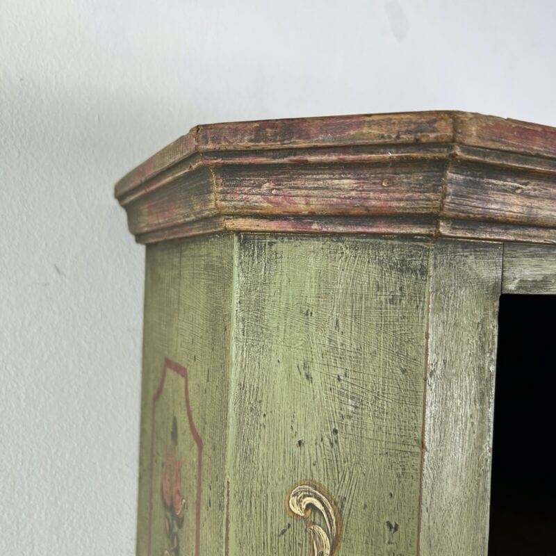 Mobile pensile stile tirolese 700 antica vetrinetta da parete dispensa in legno Categoria Complementi d'arredo