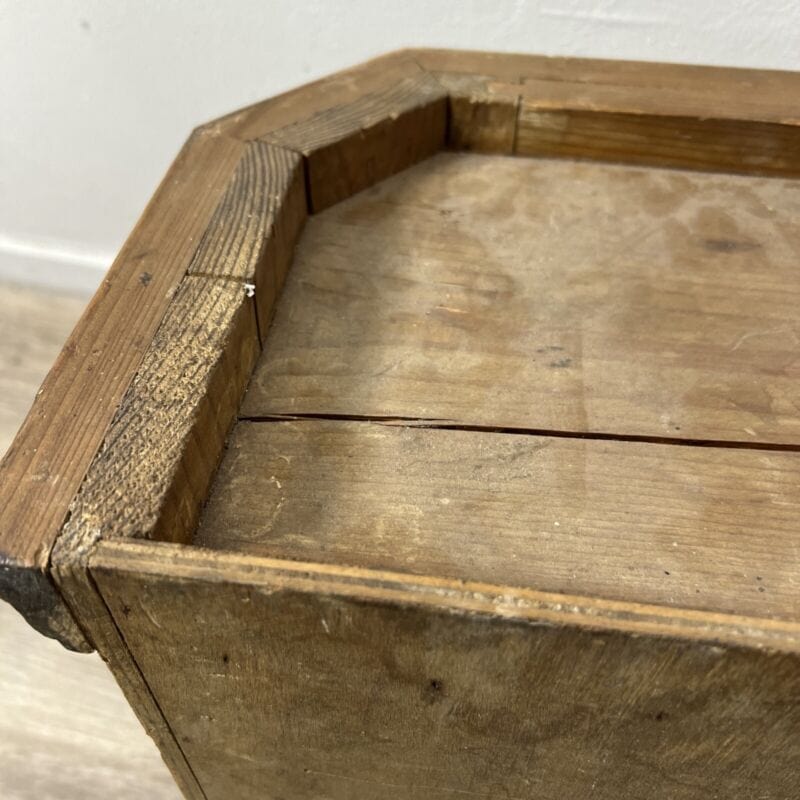 Mobile pensile stile tirolese 700 antica vetrinetta da parete dispensa in legno Categoria Complementi d'arredo