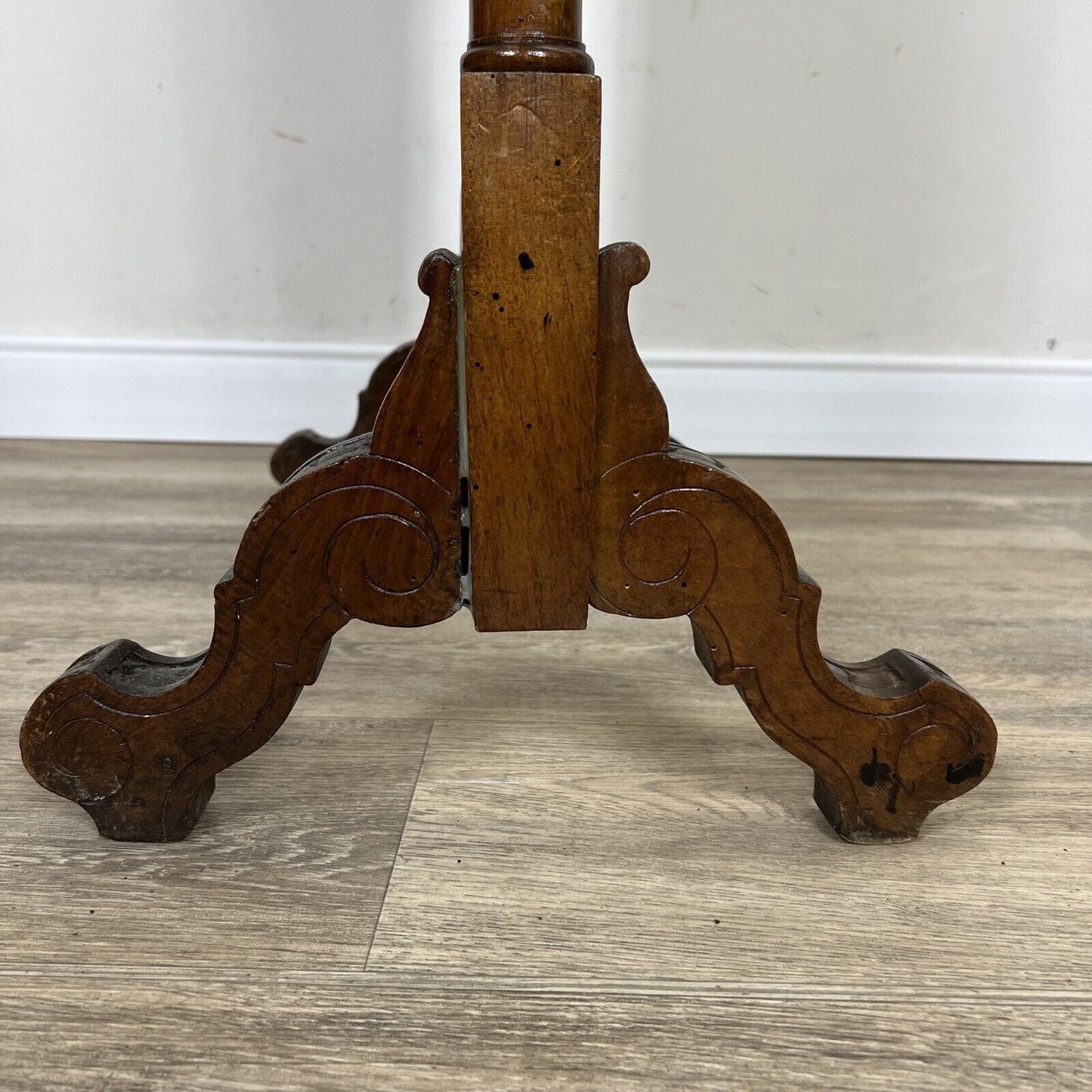 Parascintille antico per camino in legno con tessuto paravento parafuoco d epoca Categoria Camino - Parascintille