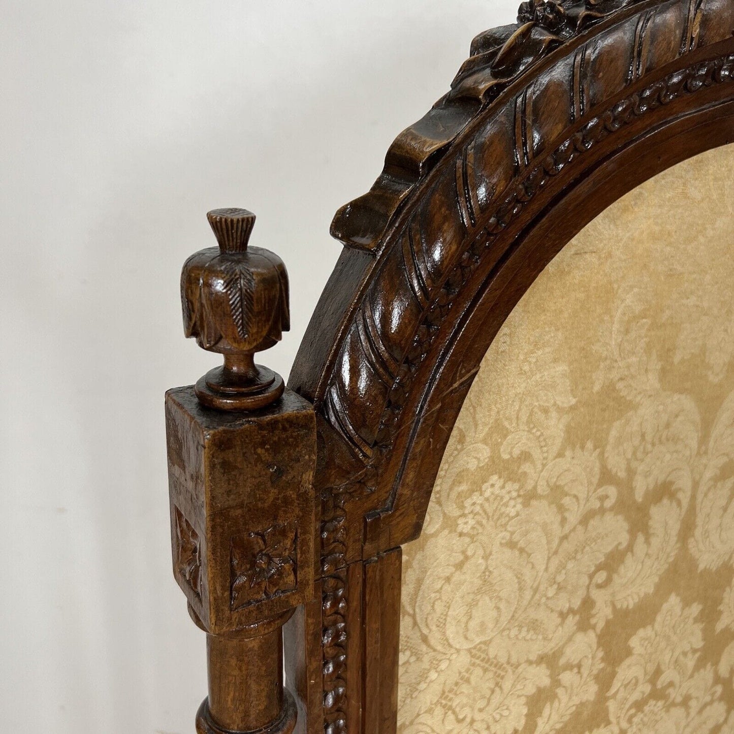 Parascintille antico per camino in legno con tessuto paravento parafuoco d epoca Categoria Camino - Parascintille