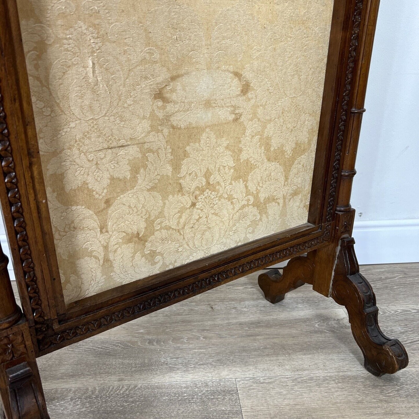 Parascintille antico per camino in legno con tessuto paravento parafuoco d epoca Categoria Camino - Parascintille