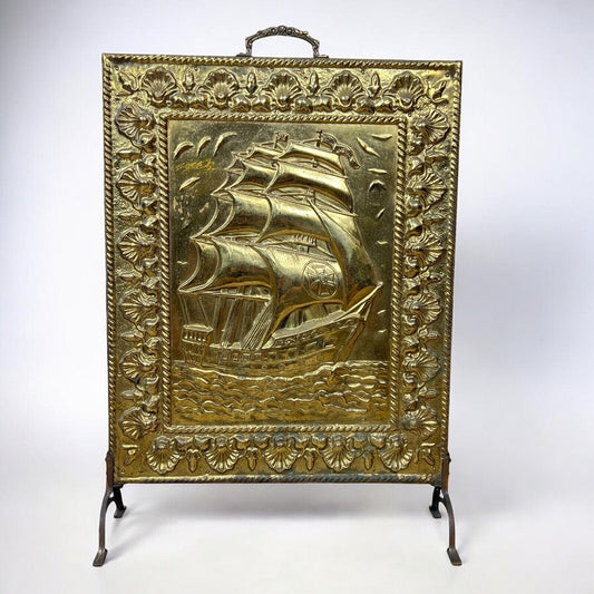 Parascintille antico per camino in legno e ottone parafuoco d' epoca Veliero Categoria Parascintille