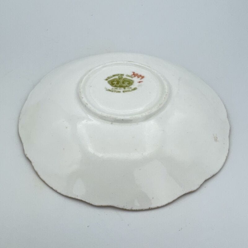 Piattino piatto antico inglese in porcellana bone china Epoca 900 dipinto fiori Categoria Ceramiche e Porcellane