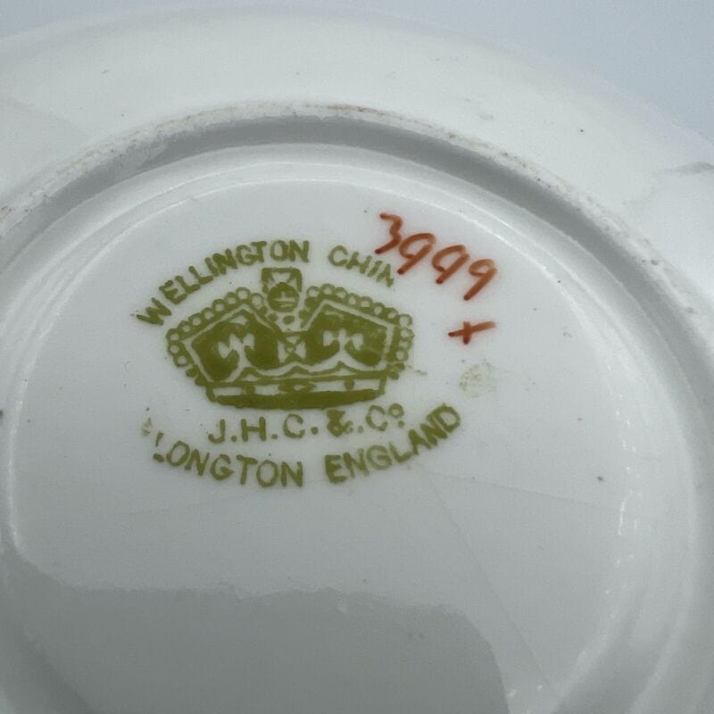 Piattino piatto antico inglese in porcellana bone china Epoca 900 dipinto fiori Categoria Ceramiche e Porcellane