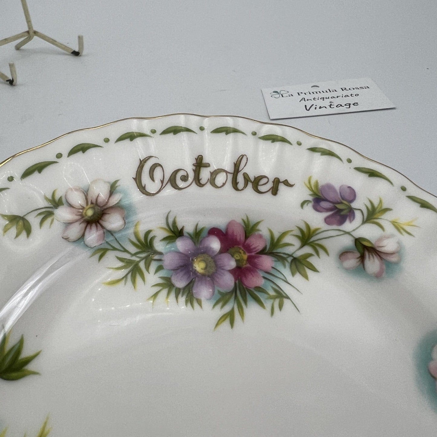 Piattino piatto da dolce per tazza tazzina Royal Albert con mese inglese OTTOBRE Categoria Servizio tazze - Tazze