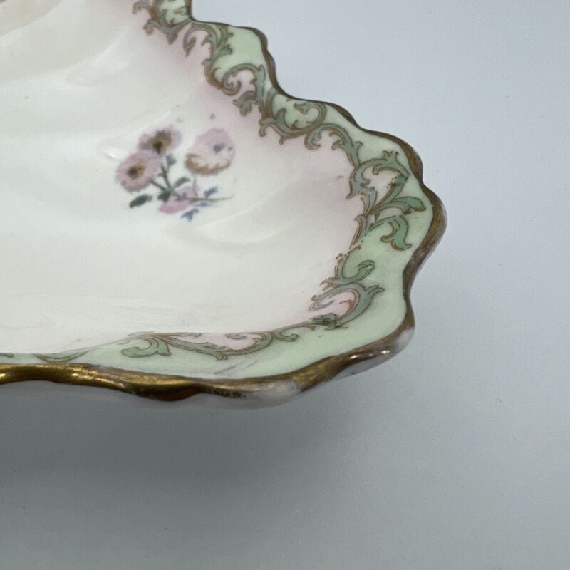 Piatto antico in porcellana centrotavola vassoio epoca 800 Royal Doulton Fiori Categoria Piatti Vassoio