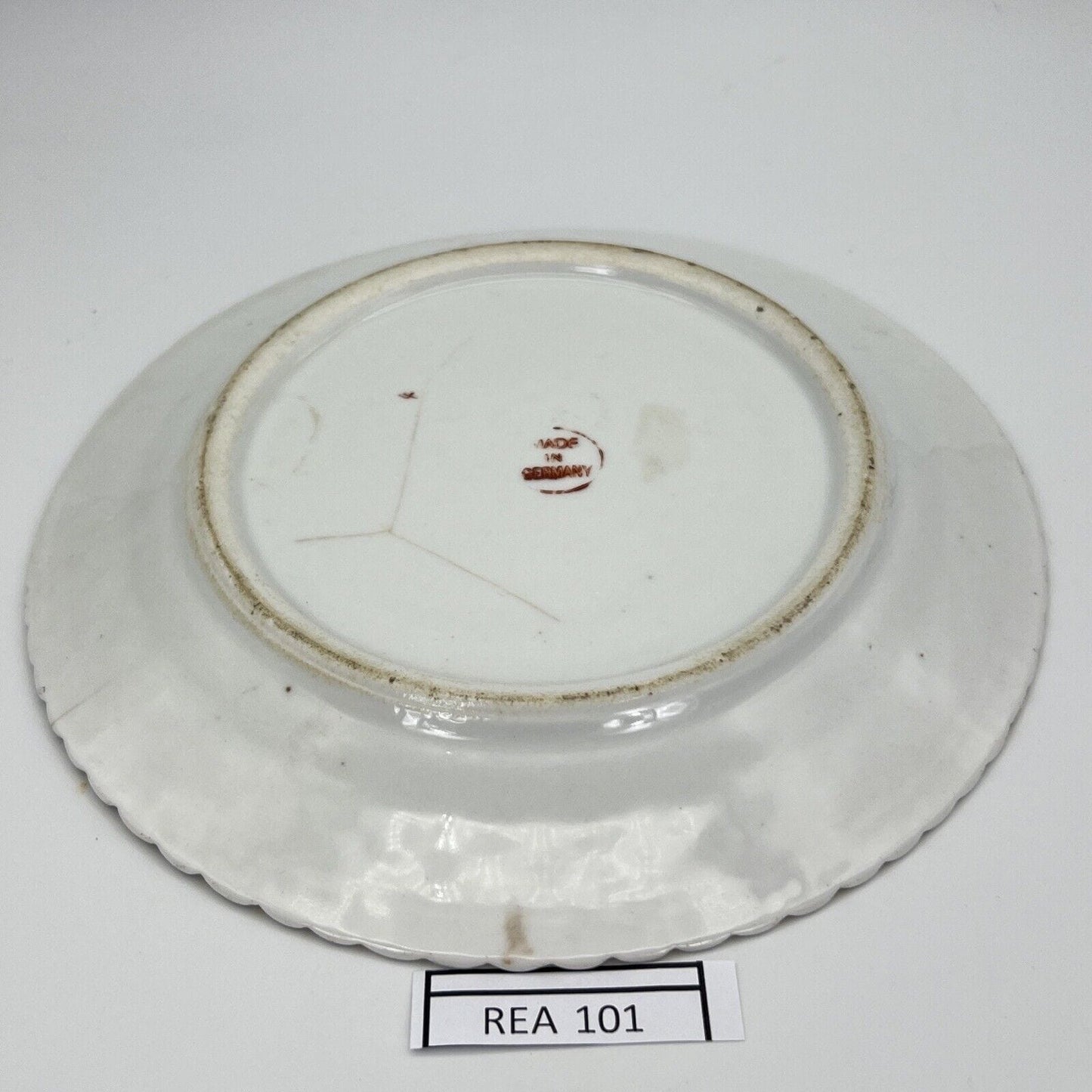 Piatto Antico in Porcellana della Regina Vittoria Casa Reale Giubileo anno 1887 Categoria Boccali