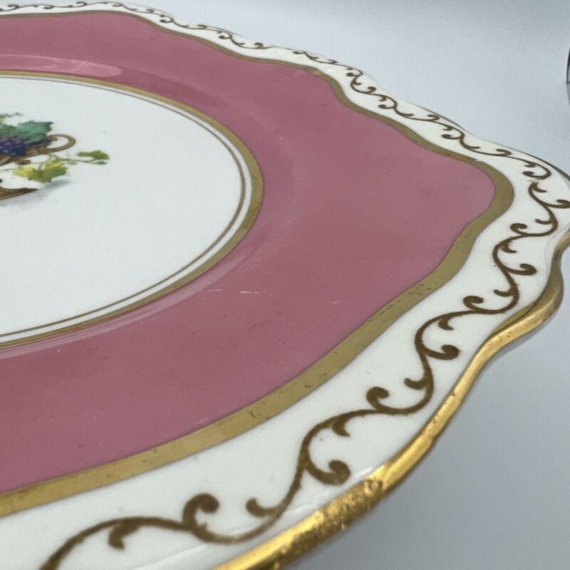 Piatto antico vassoio in porcellana per dolci decorato rosa e frutta da portata Categoria Ceramiche e Porcellane
