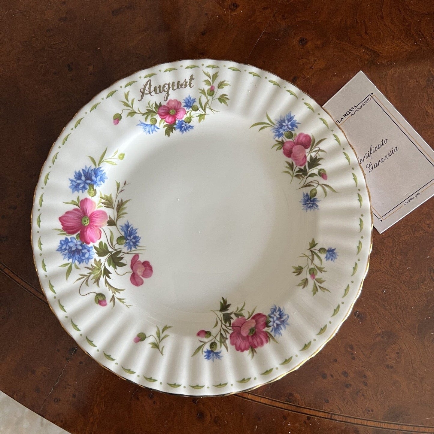 Piatto da dolce per frutta Royal Albert con mese Flower Of The Tè Month AGOSTO Categoria Servizio tazze - Tazze