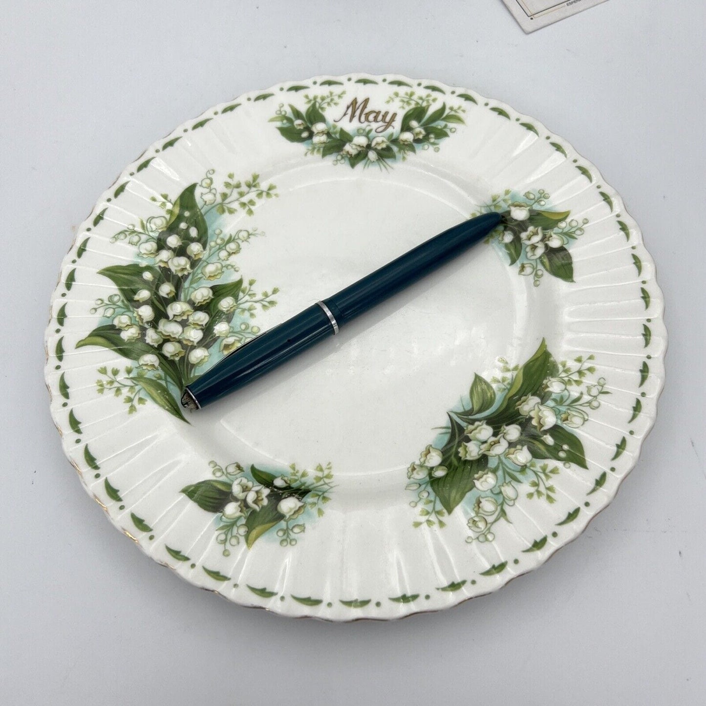 Piatto da dolce per frutta Royal Albert con mese inglese piattino Maggio 21 cm Categoria Servizio tazze - Tazze