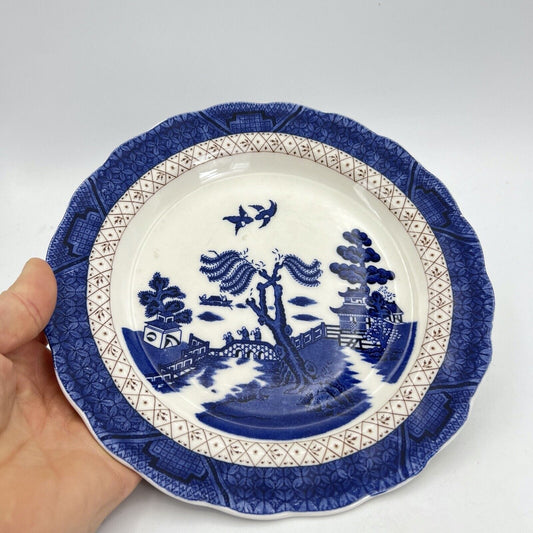 Piatto in ceramica Royal doulton Serie old Willow The Majestic Collection 1981 Categoria Piatti e Piattini