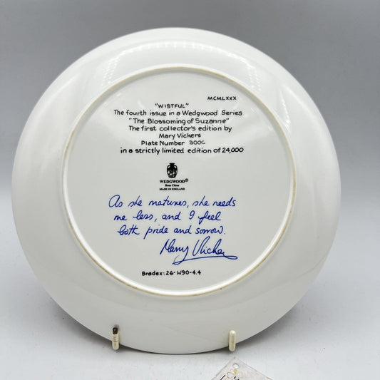 Piatto Vintage decorativo da muro in Porcellana Inglese Wedgwood WISTFUL 1980 Categoria Piatti e Piattini