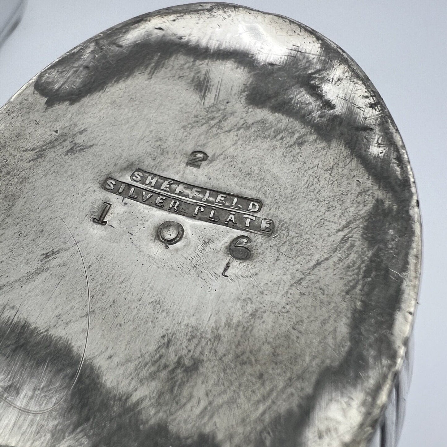 Piccola teiera antica inglese in argento silver plated sheffield d'epoca 800 Categoria Sheffield & Argento