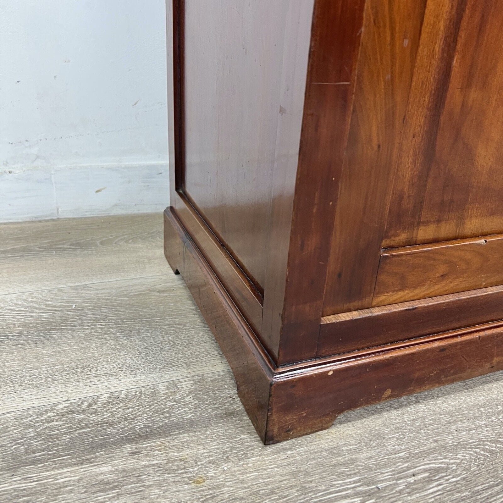 Piccolo Armadio antico 1 anta armadietto in legno mobile da ufficio schedario Categoria  Servante - Servantini