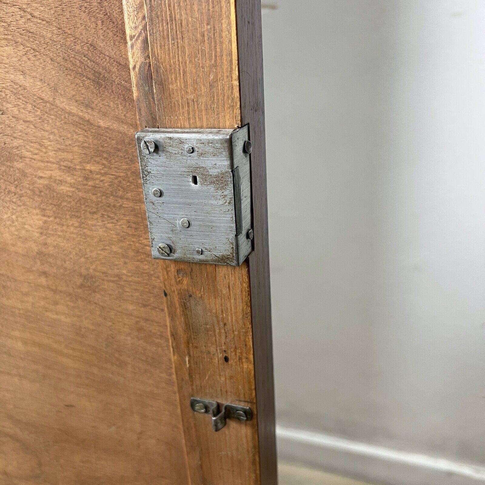 Piccolo Armadio antico 1 anta armadietto in legno mobile da ufficio schedario Categoria  Servante - Servantini