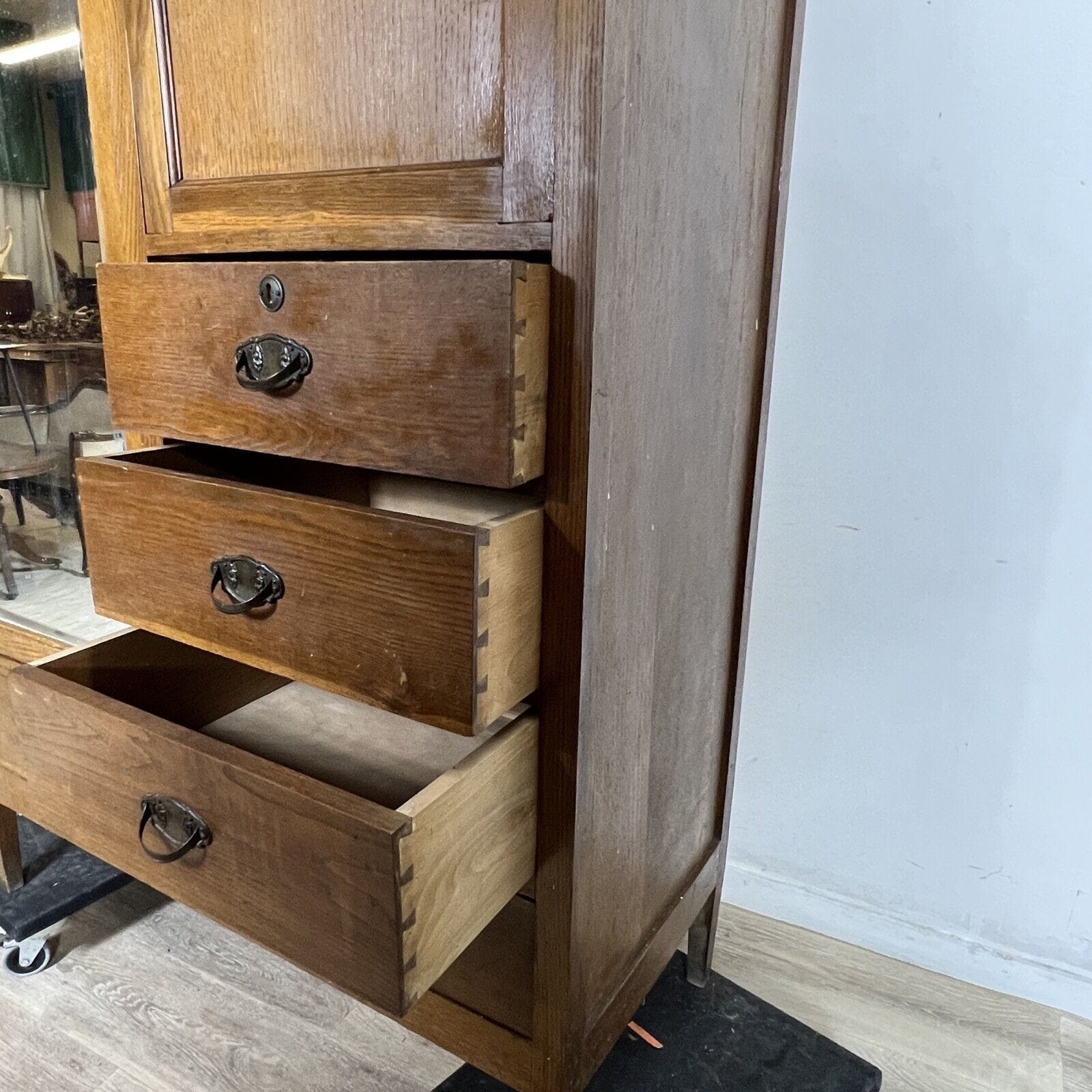 Piccolo Armadio guardaroba antico 1 anta armadietto dispensa stile arte povera Categoria  Servante - Servantini