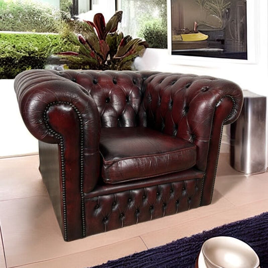 Poltrona in pelle Bordeaux inglese chesterfield chester originale vintage usata Categoria Arredamento