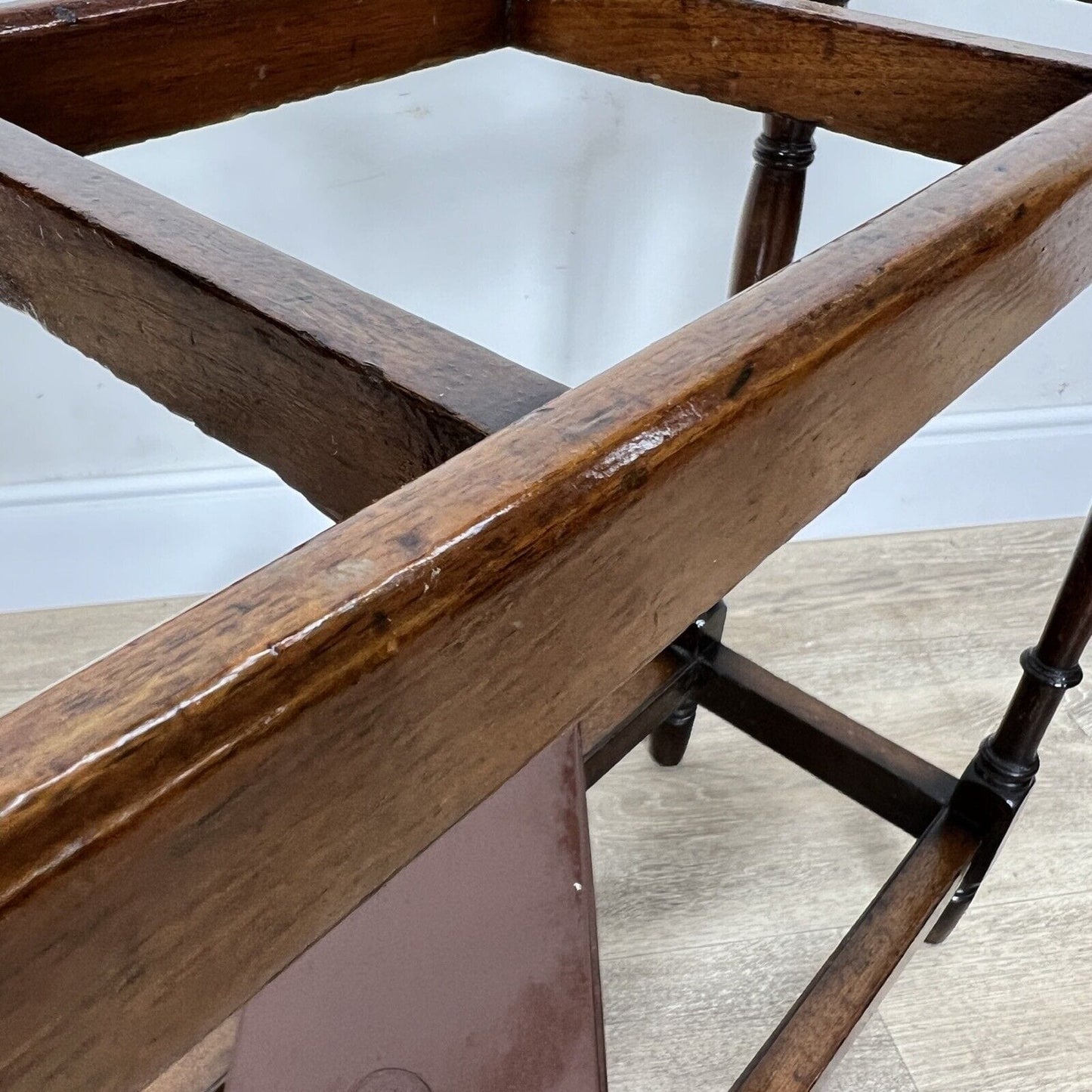 Portaombrelli antico in legno e ferro inglese porta ombrelli bastoni vintage Categoria Appendiabiti - Portaombrelli