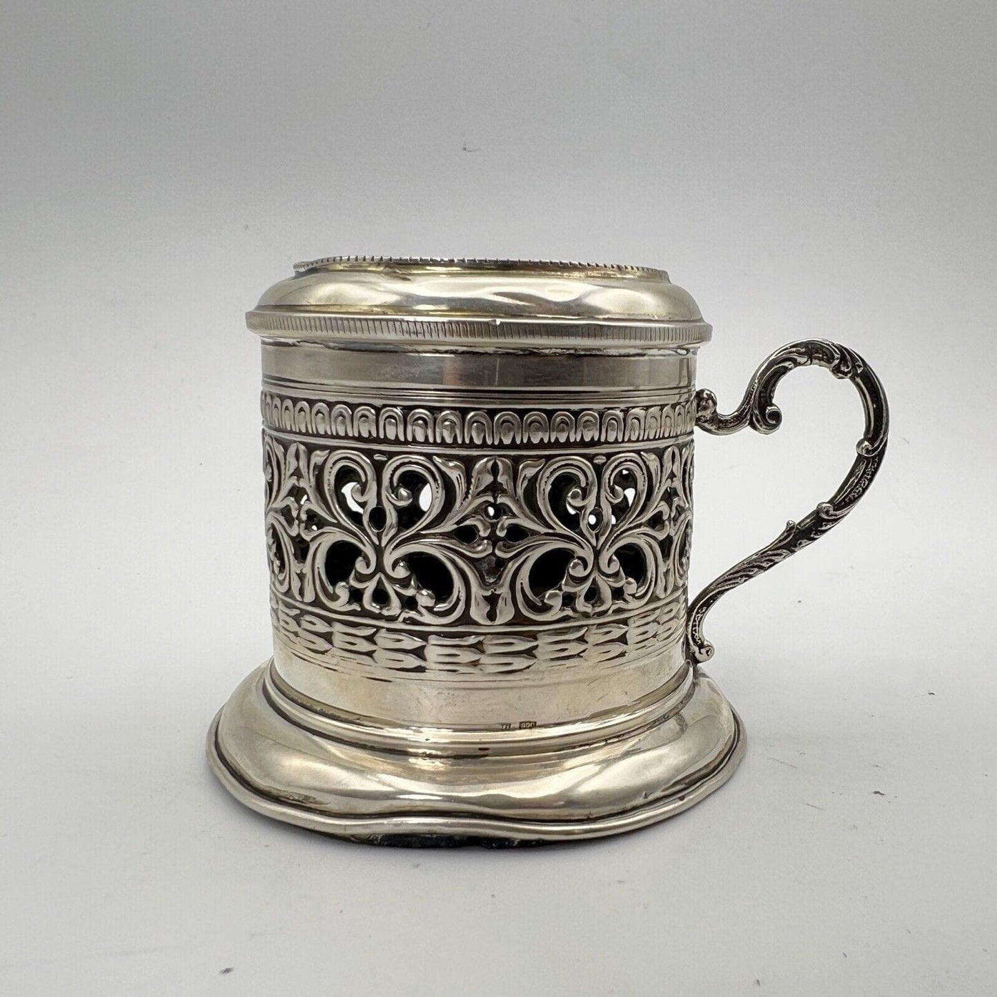 Portapenne da scrivania in argento 800 stile antico bicchiere silver anni 70 Categoria Sheffield & Argento