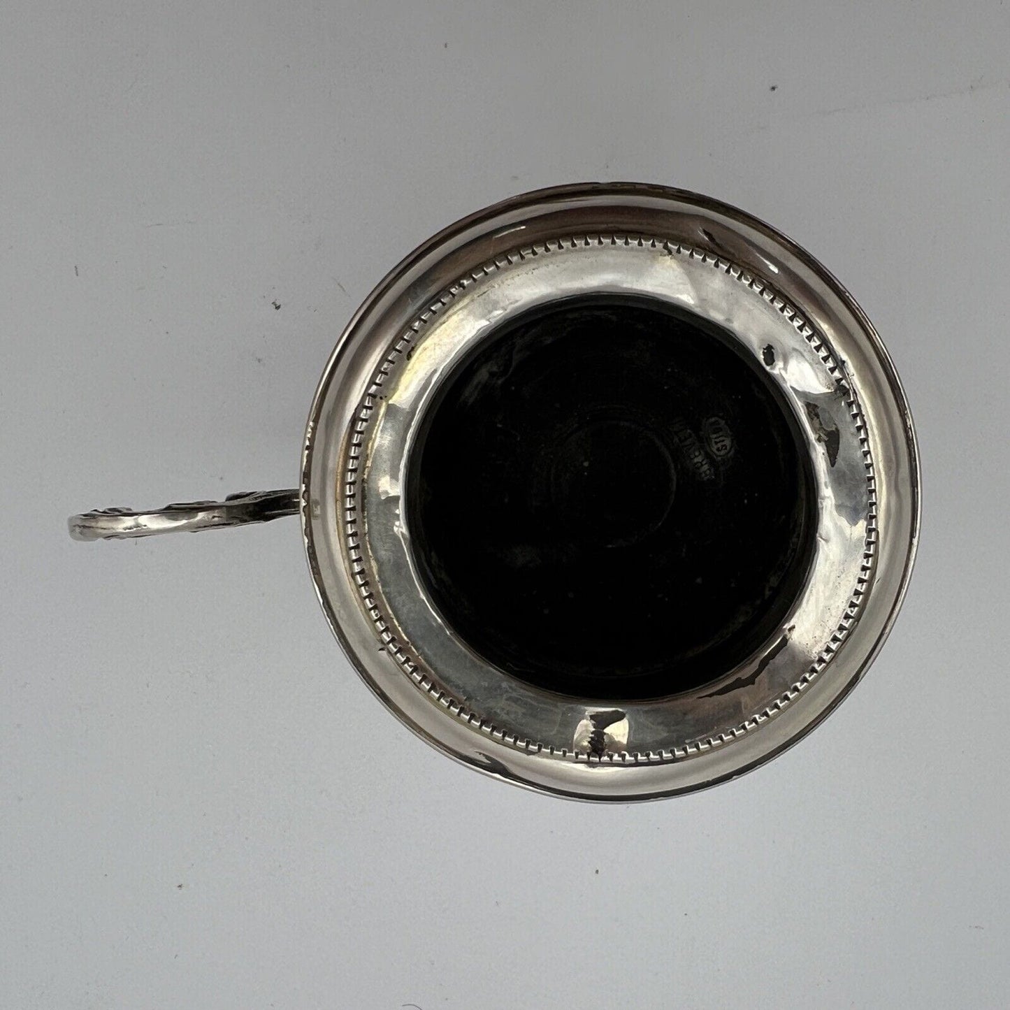 Portapenne da scrivania in argento 800 stile antico bicchiere silver anni 70 Categoria Sheffield & Argento