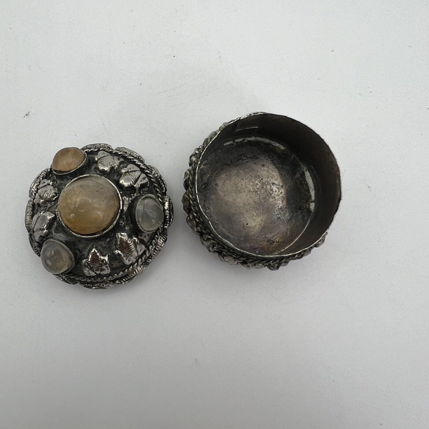 Portapillole vintage in Argento Silver plated Scatolina con pietre Indiana Categoria Sheffield & Argento