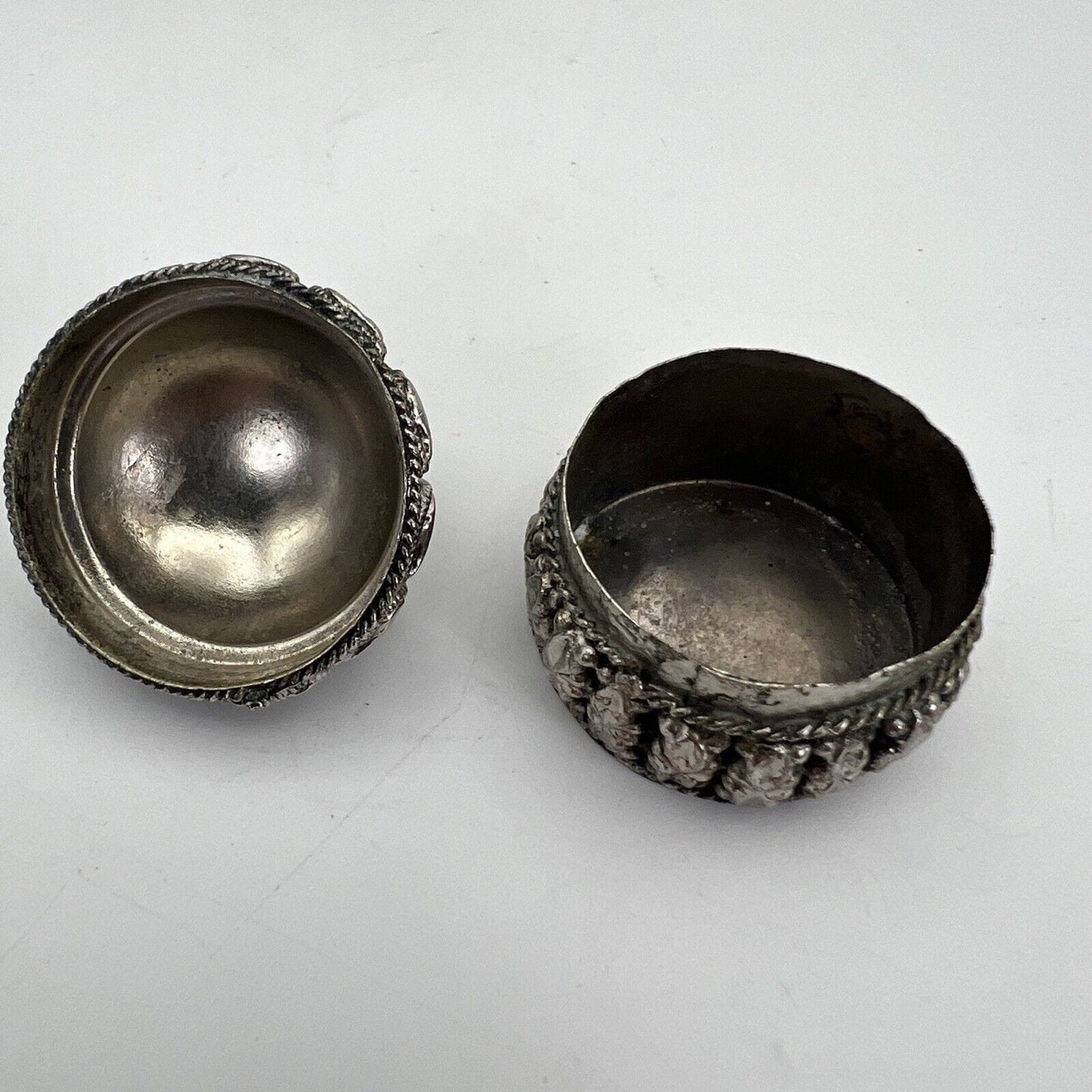 Portapillole vintage in Argento Silver plated Scatolina con pietre Indiana Categoria Sheffield & Argento