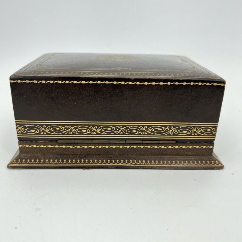 Portasigarette porta sigarette vintage in legno scatola pelle e oro stile antico Categoria Oggetti per fumatori