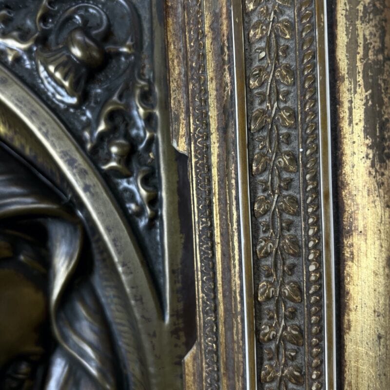 Quadro antico Madonna Addolorata bassorilievo in ottone bronzo con cornice 800 Categoria Quadri